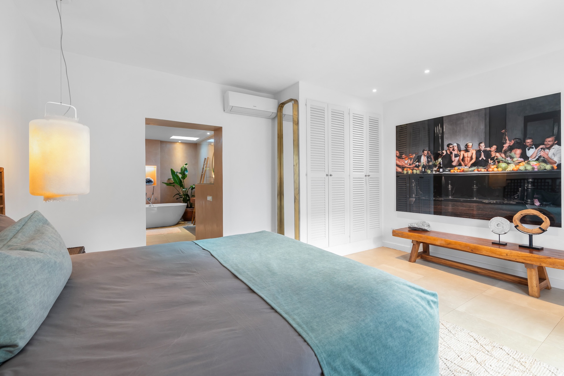 Resa Estates Paco for sale te koop finca paddel Ibiza bedroom.jpg